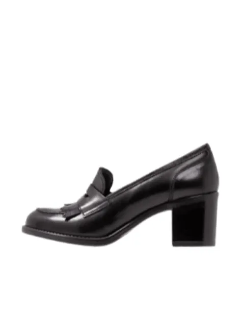 BLACK HIGH-HEELED LOAFERS