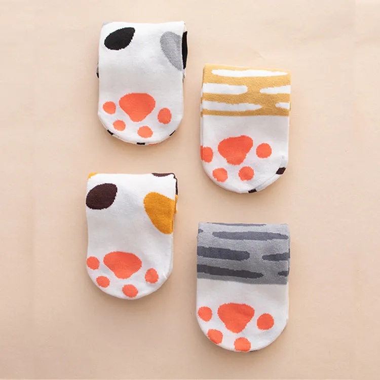 Kawaii Cute ankle socks- Cat paws Grey Dots