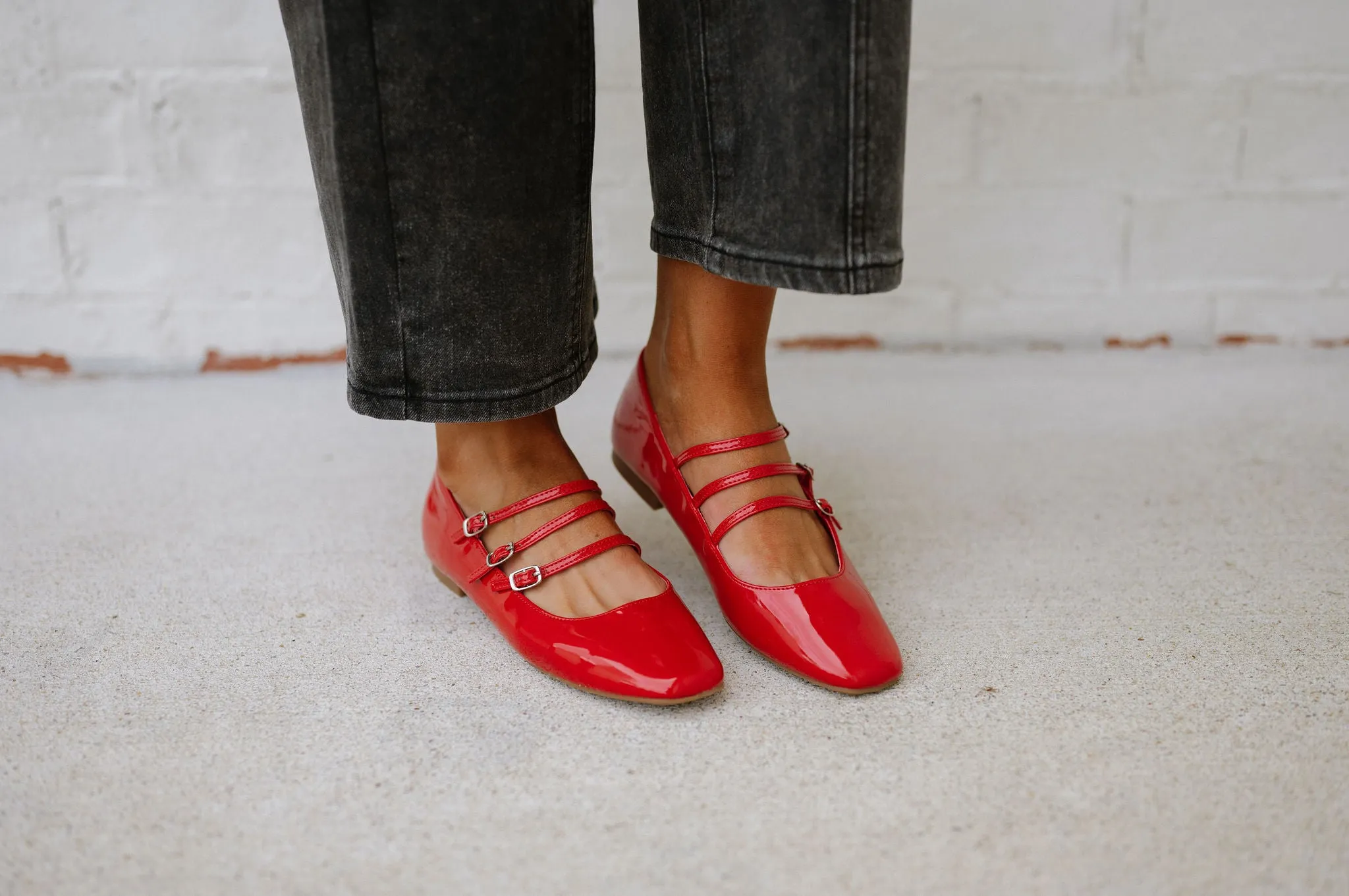 Layne Flats-Red