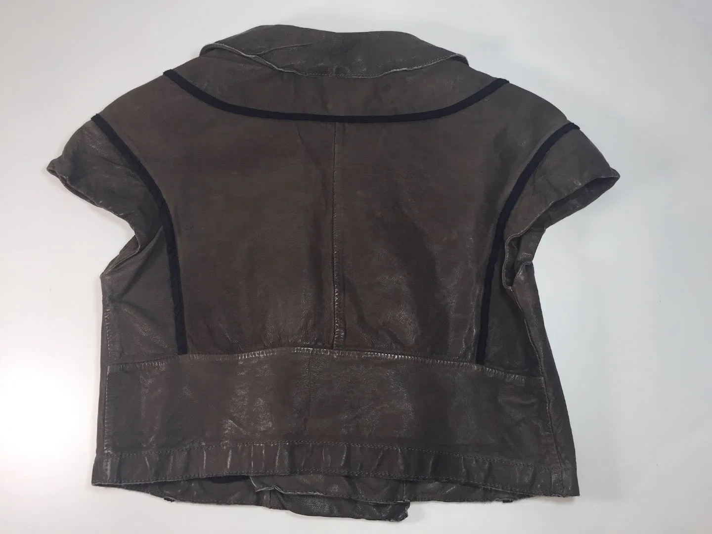 MARNI Charcoal Distressed Leather Cropped Vest Jacket Size 38