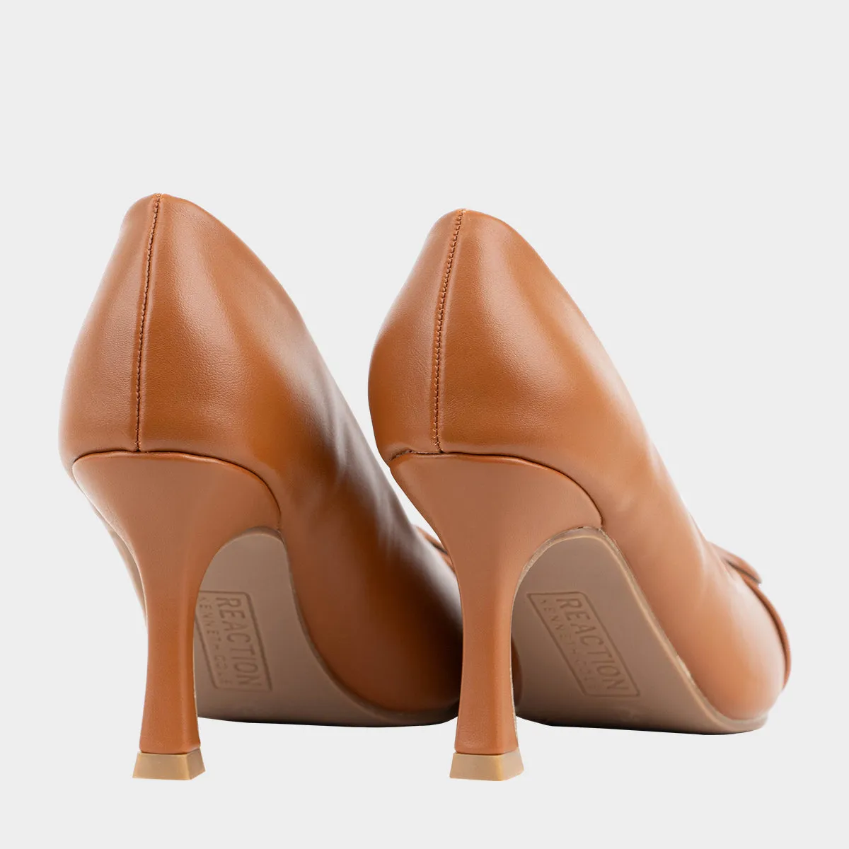 The Lana Buckle Pump Calzado De Vestir Para Mujer